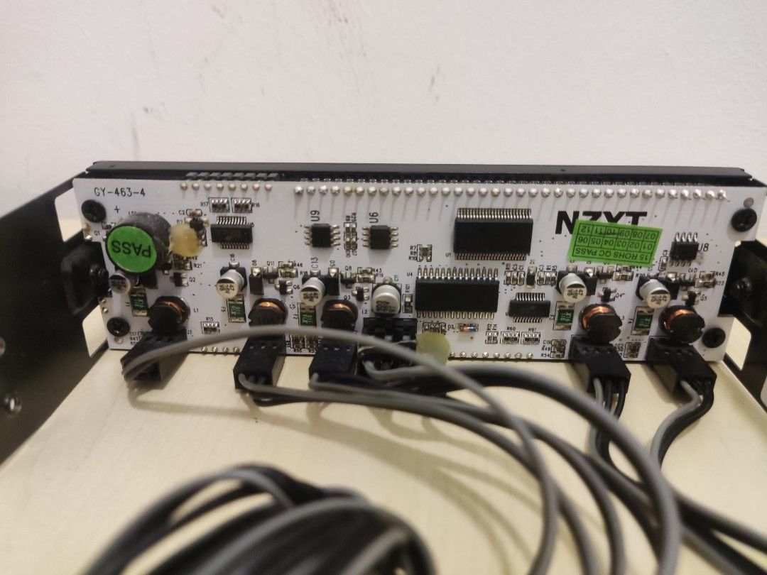 NZXT Sentry 3 Fan Controller, Computers & Tech, Parts & Accessories