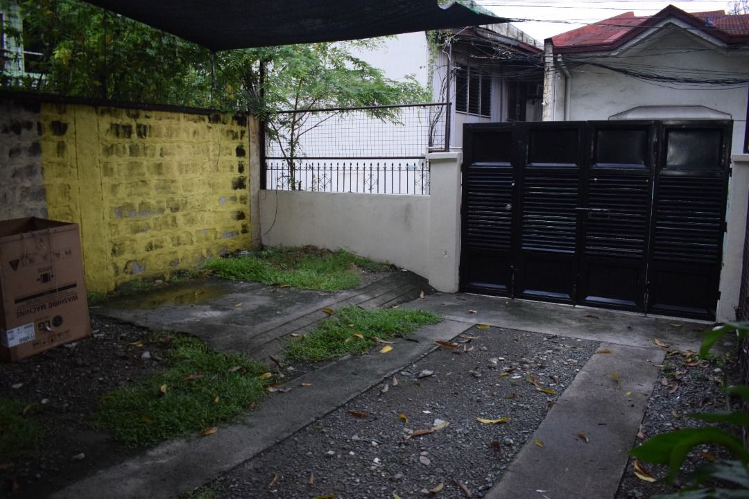 Pasig Duplex with parking & balcony, Property, Rentals, Apartments