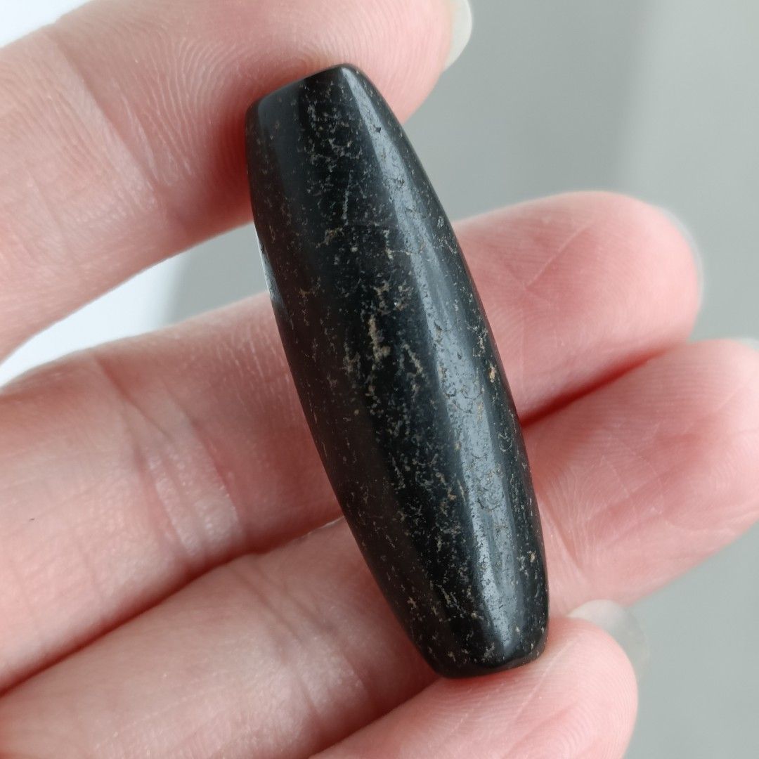 激安。透明朱砂二眼天珠 開運 人际关系提昇 爱情運