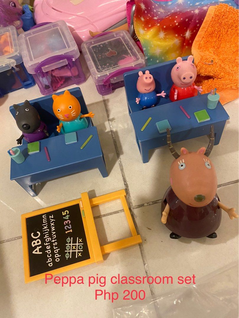 Peppa Pig classroom toy set, Hobbies & Toys, Toys & Games on Carousell
