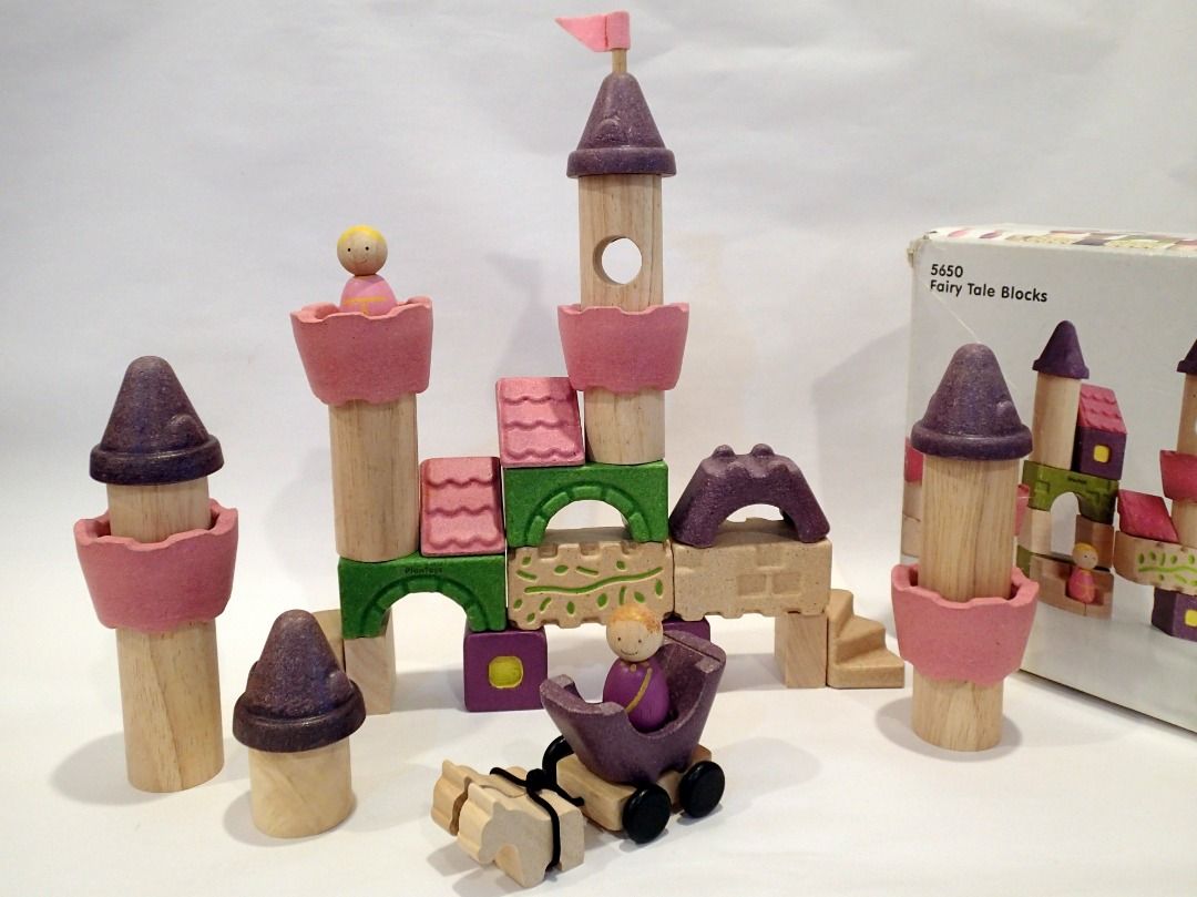 Plan toys 2025 fairy tale blocks