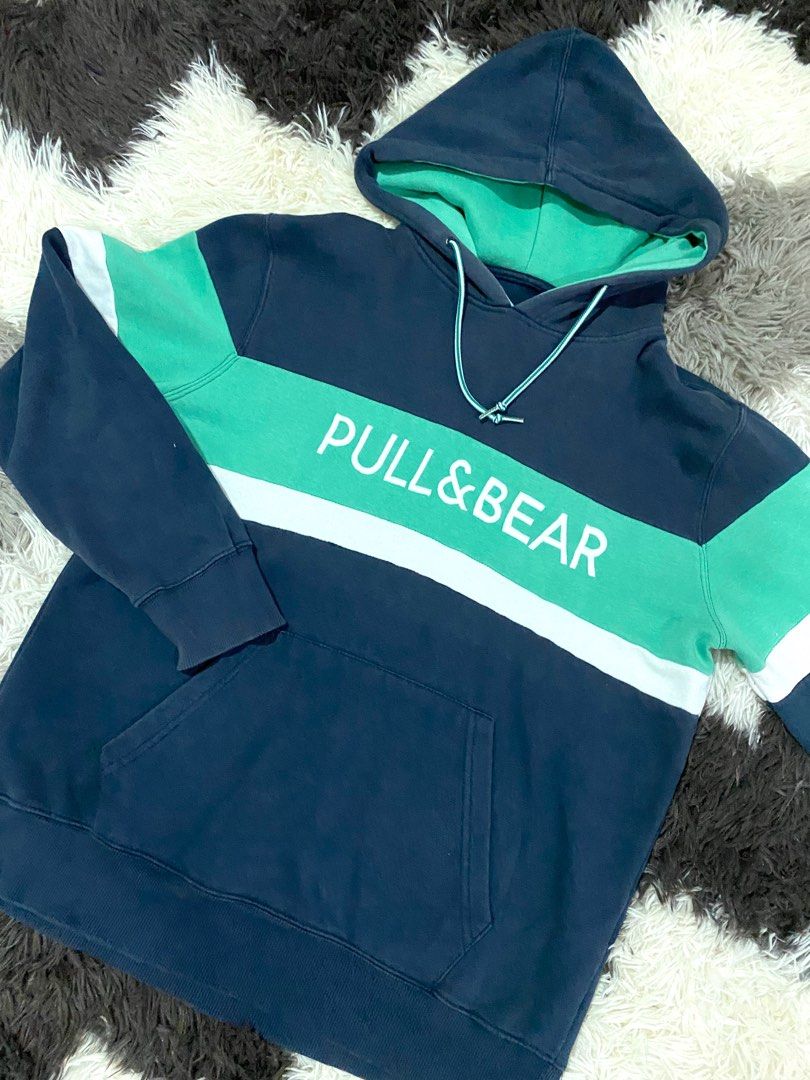 Pull and deals bear hoodie green