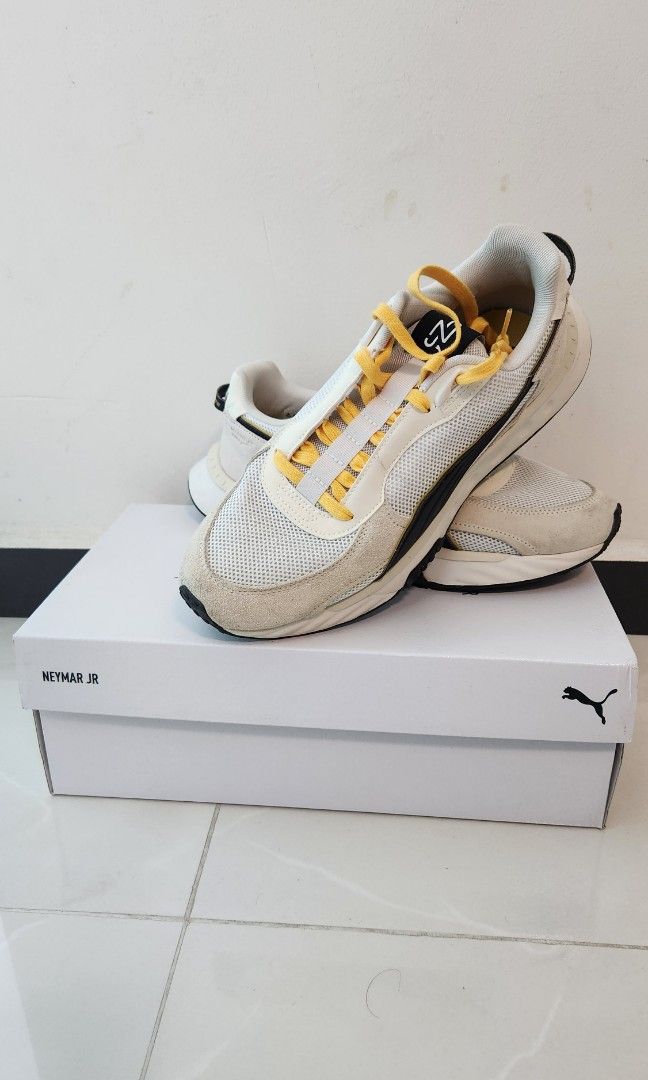 Neymar jr sneakers top