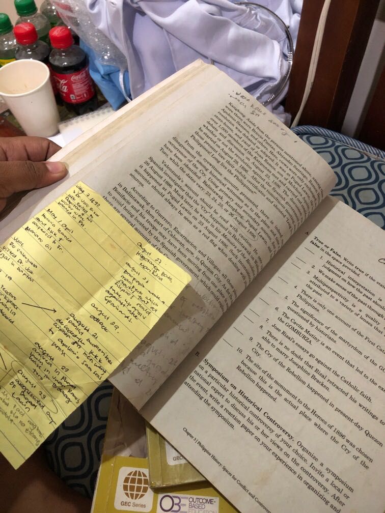 reading-in-philippine-history-hobbies-toys-books-magazines