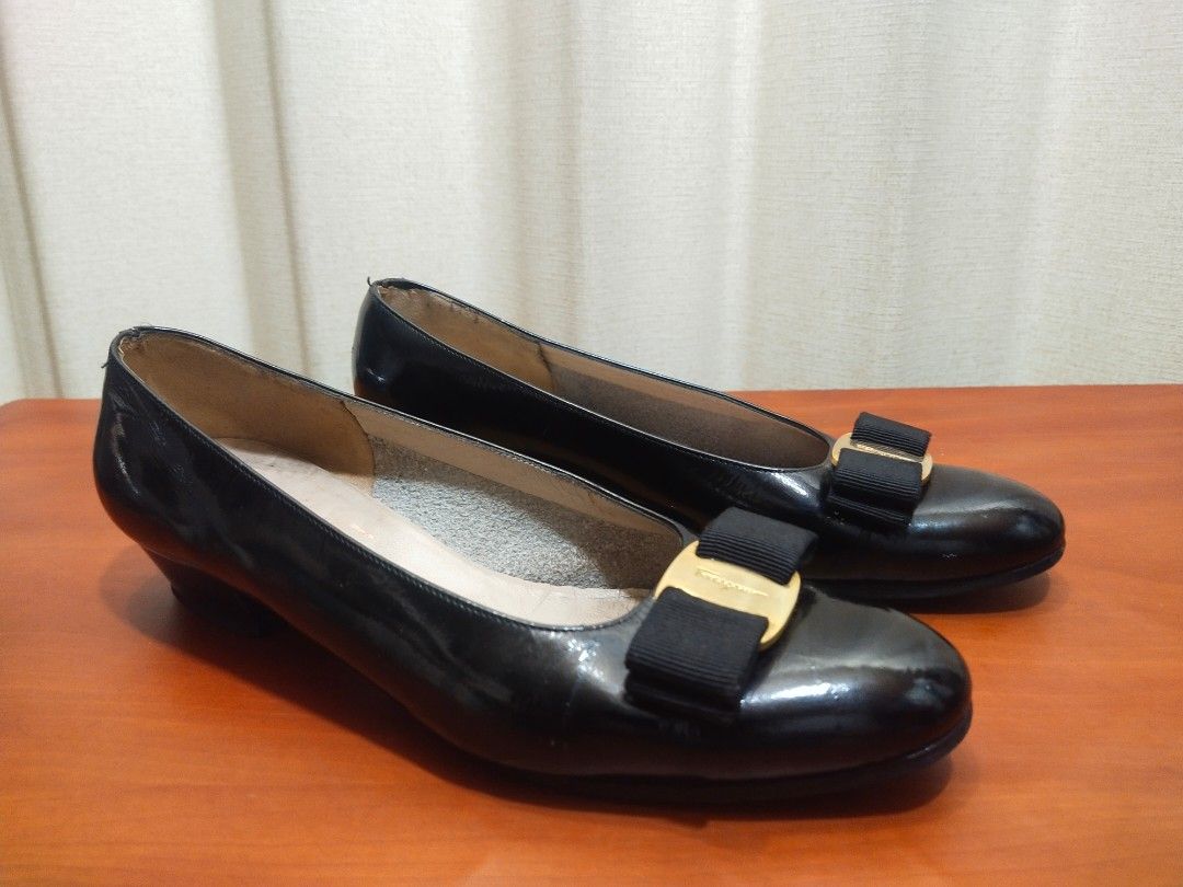 Salvatore Ferragamo Black shoes, Ferragamo Black bow heels