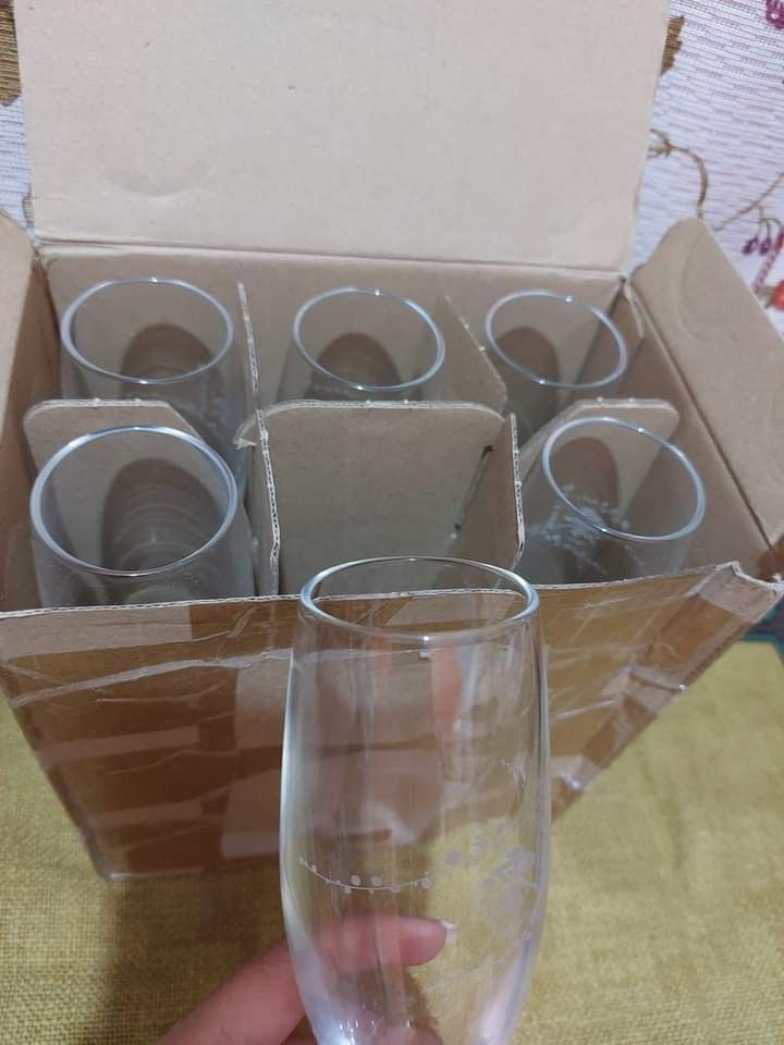 Sasaki Wine Glass (Category: Other Kitchenware & Tableware) located in Muntinlupa City. Submitted by JapanItemsOnTheGo (Listing ID 1202357185, Image 2). Description: 🎁SUPER SALE FOR GIFT IDEA 🎁SASAKI WINE GLASS 🎁7½" TALL/ 6PCS 🎁NEW W/BOX.