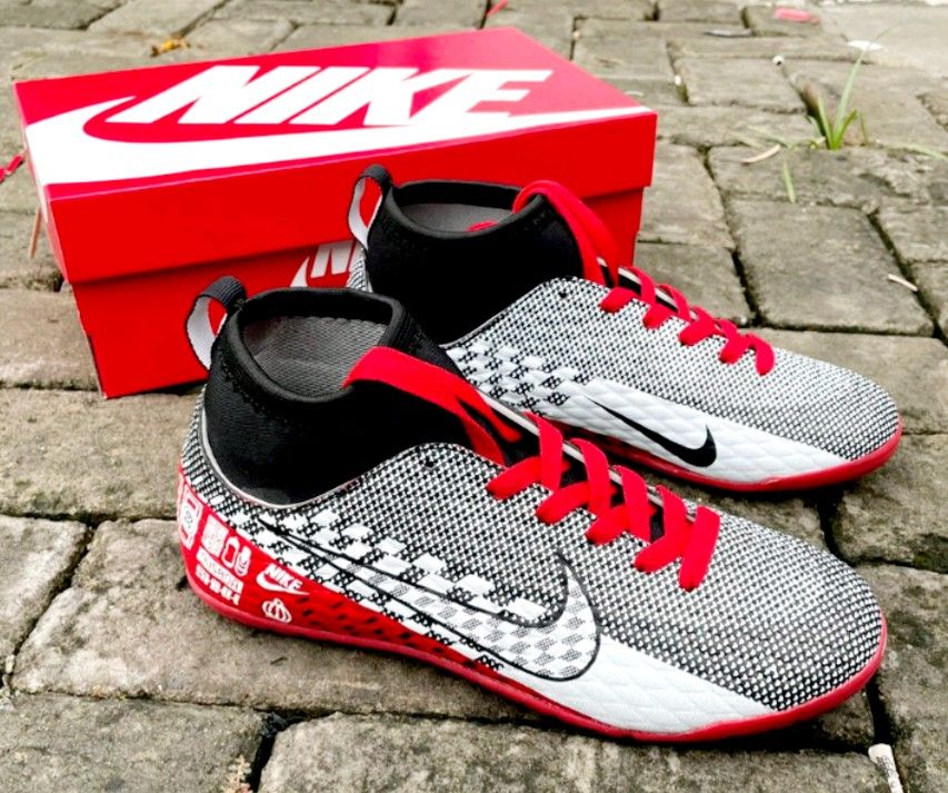 kasut futsal nike tiempo