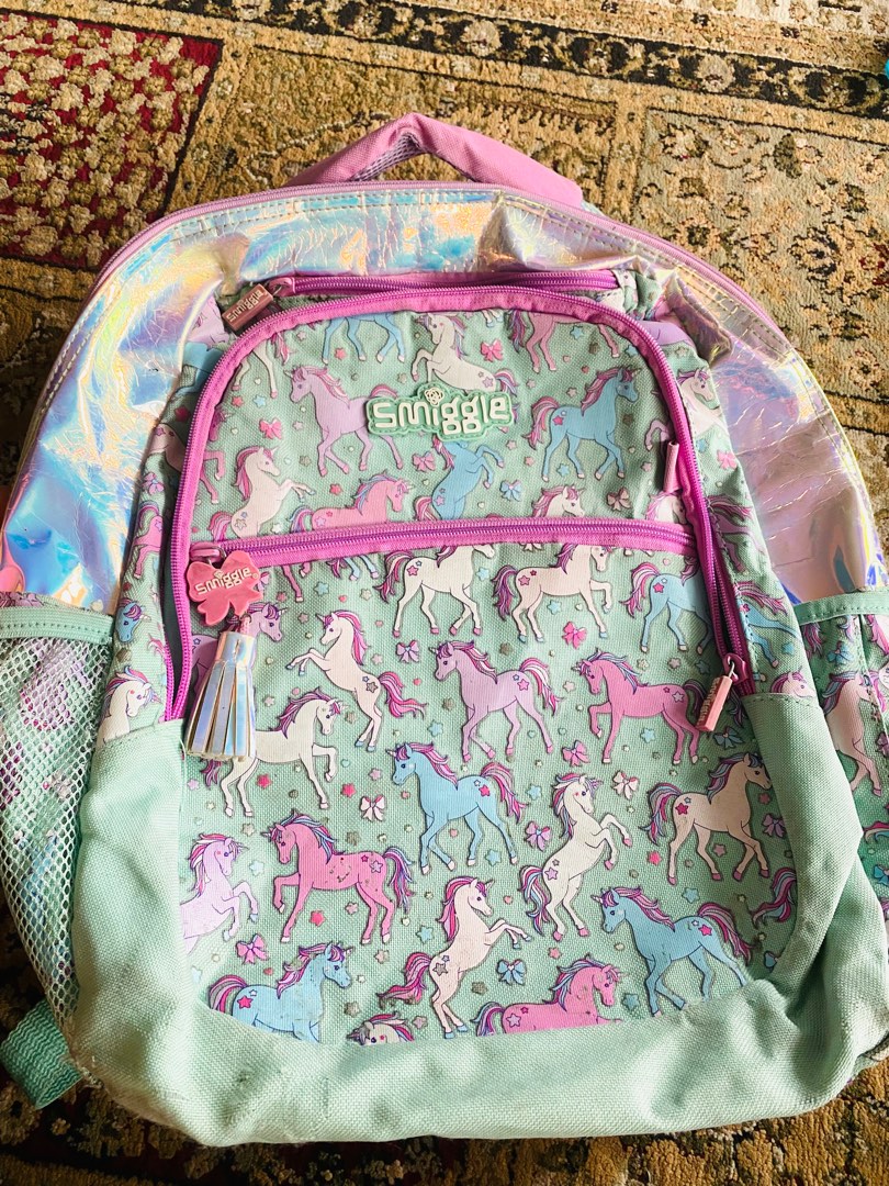 beg sekolah smiggle
