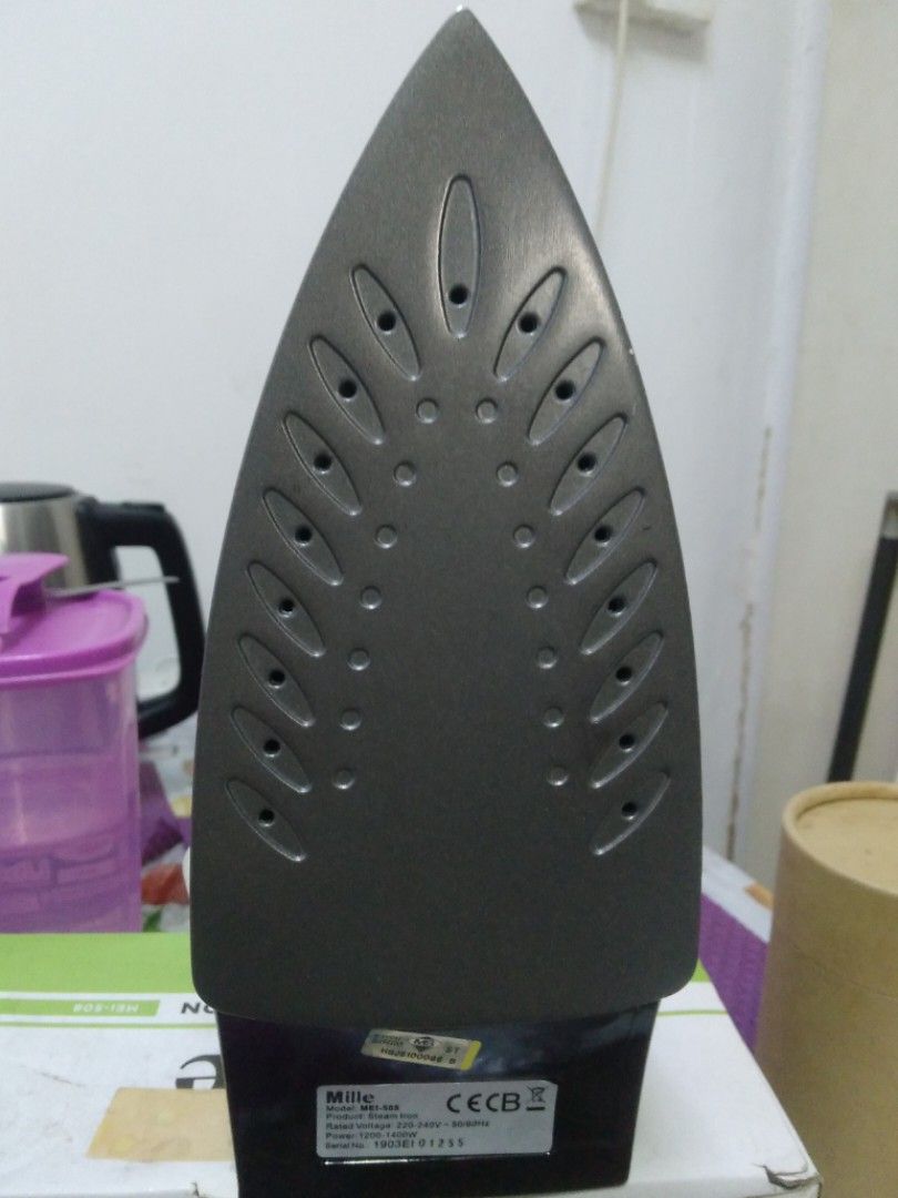 Steam iron murah jb, TV & Home Appliances, Irons & Steamers on Carousell