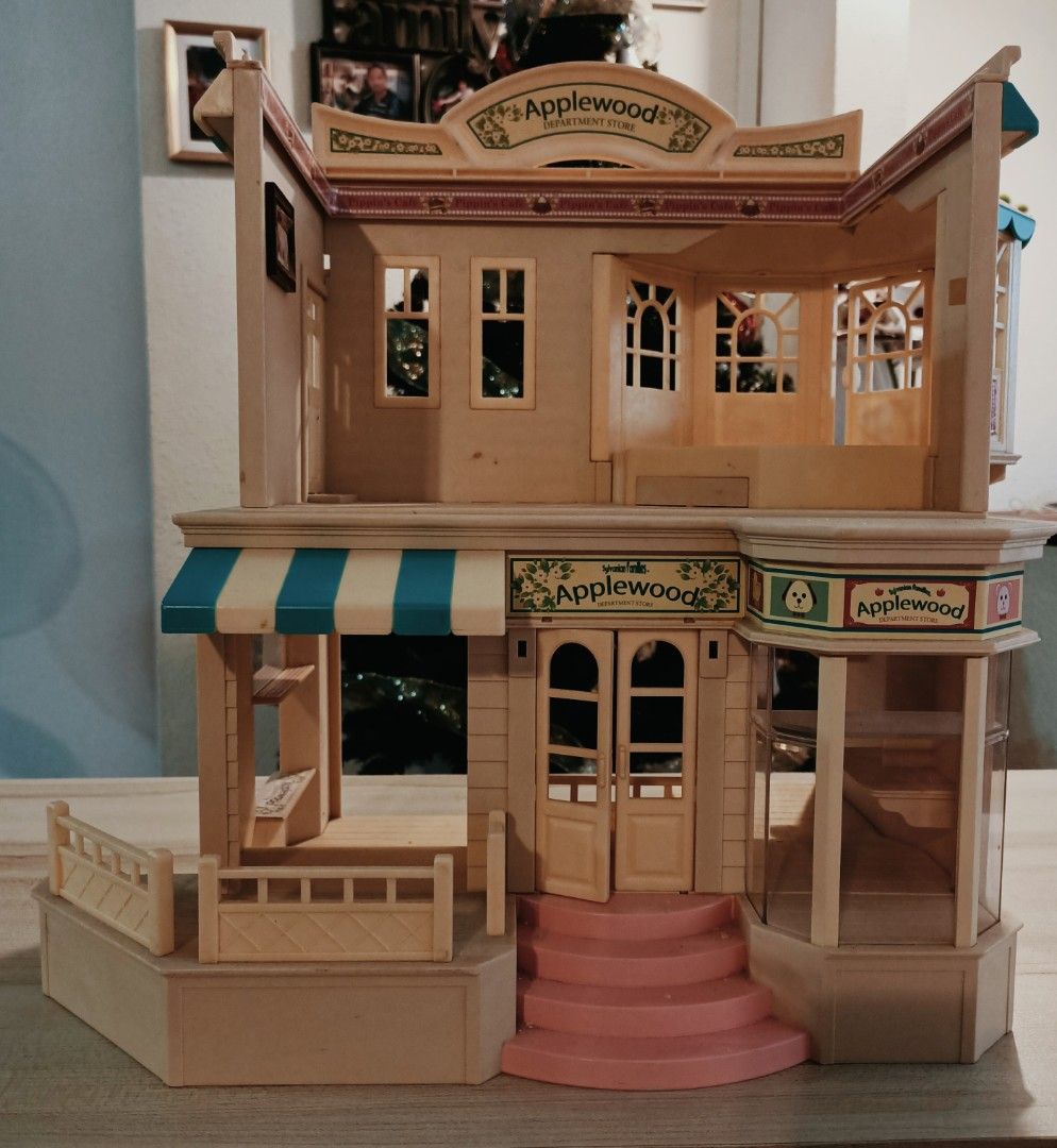 Sylvanian families applewood department store hot sale
