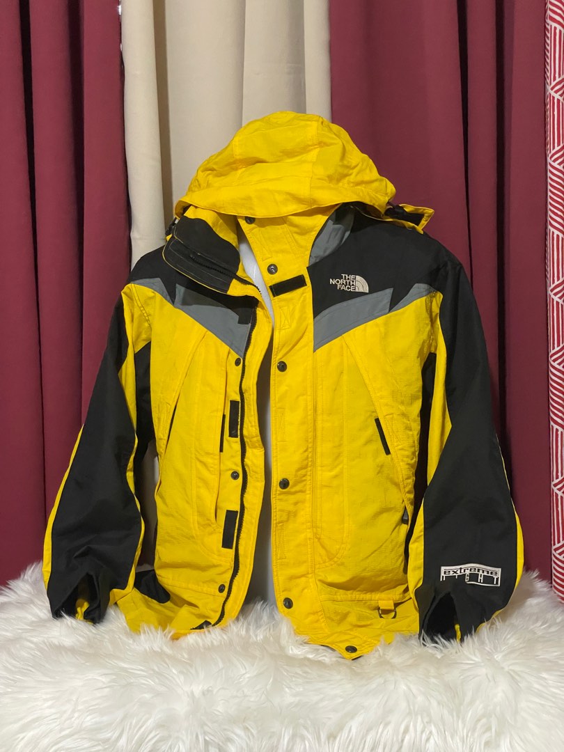 The north face, Luxury, Apparel on Carousell