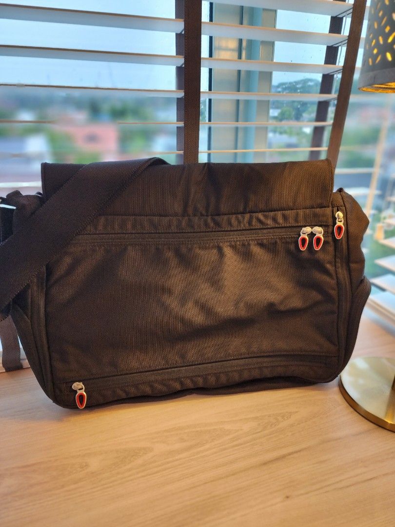 TUMI Ducati messenger laptop bag, Men's Fashion, Bags, Sling Bags on