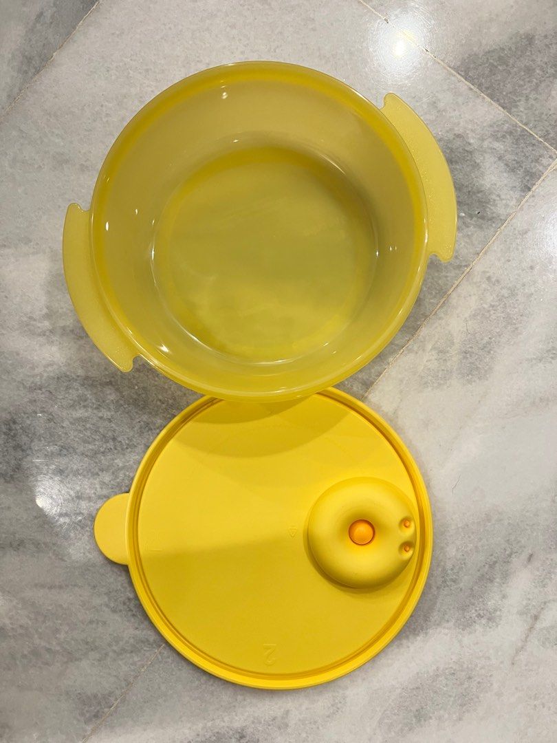 Tupperware lunch box, Furniture & Home Living, Kitchenware & Tableware