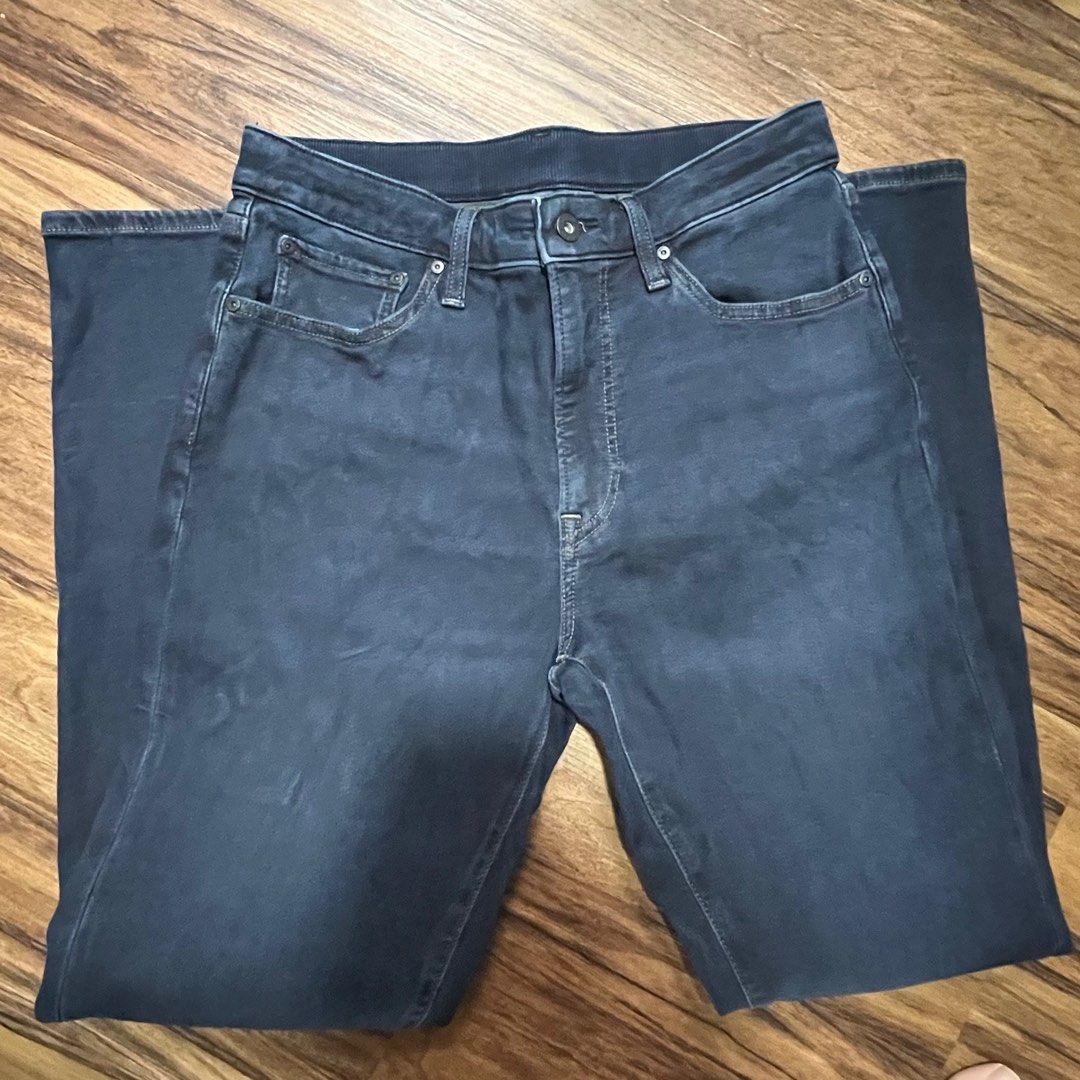 Uniqlo ultra stretch jeans, Men's Fashion, Bottoms, Jeans on Carousell