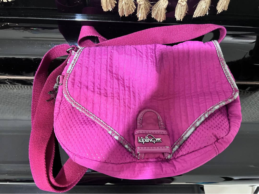 Used Kipling bag, Women's Fashion, Bags & Wallets, Crossbody Bags on