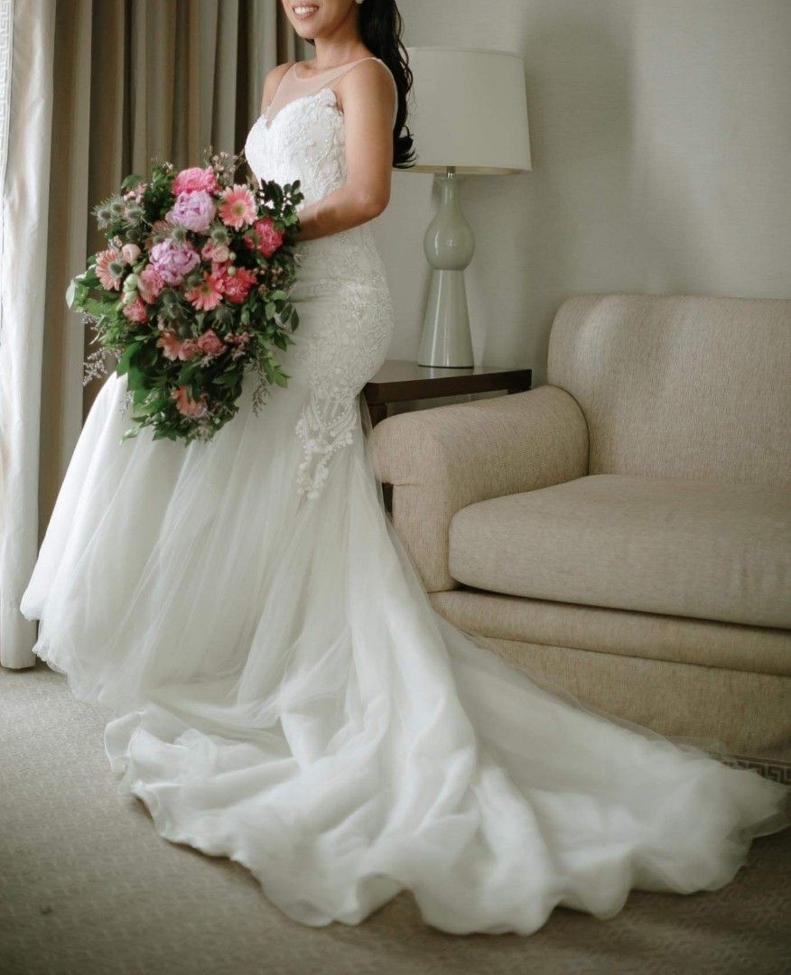 Veluz outlet gown price