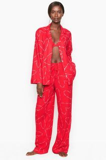 Victoria’s Secret Flannel  Long Pyjamas (Lipstick Red Script Heart❤️)