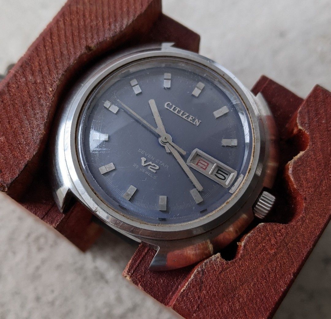 Citizen v2 vintage clearance watch