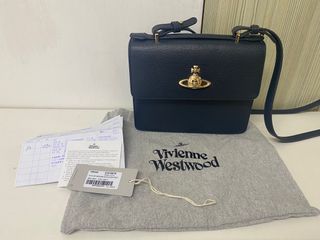 （分類：）位於 。 由 ellyelsa 提交（商品編號 1202314341，圖片 1）。簡介： 。