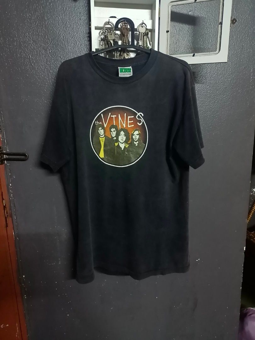 Y2k Vintage the vines band by cinderblock, Men's Fashion, Tops & Sets