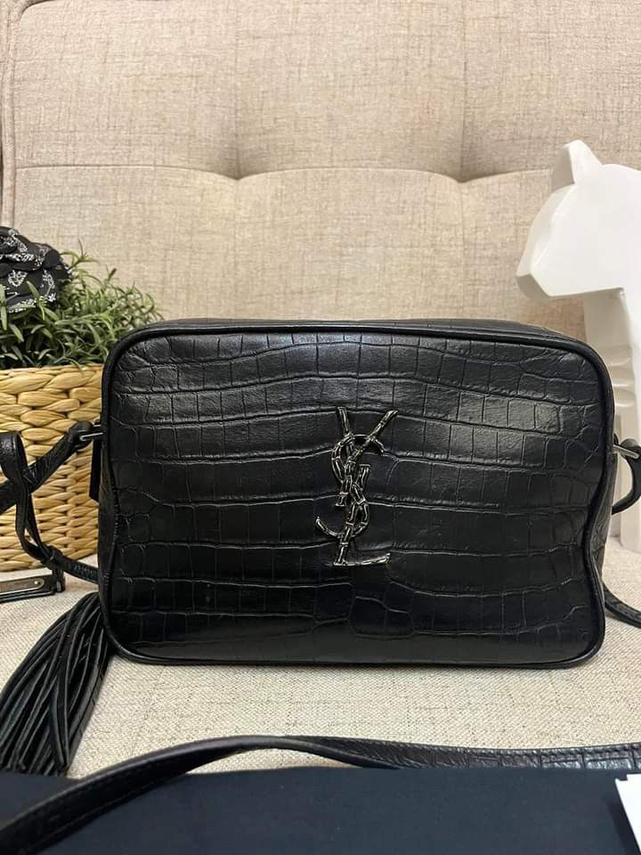 Yves Saint Laurent Camera Croc Black Bag (Category: Luxury Bags & Wallets) located in Manila. Submitted by bagislifeshop (Listing ID 1202389680, Image 2). Description: It's Raining Deals!!! 🤩🤩🤩 On Hand in PH 🇵🇭 100% Authentic Yves Saint Laurent Camera Croc Black Bag Condition: 8.5/10 Comes Complete except Box.