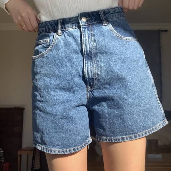 Zara sales mom short