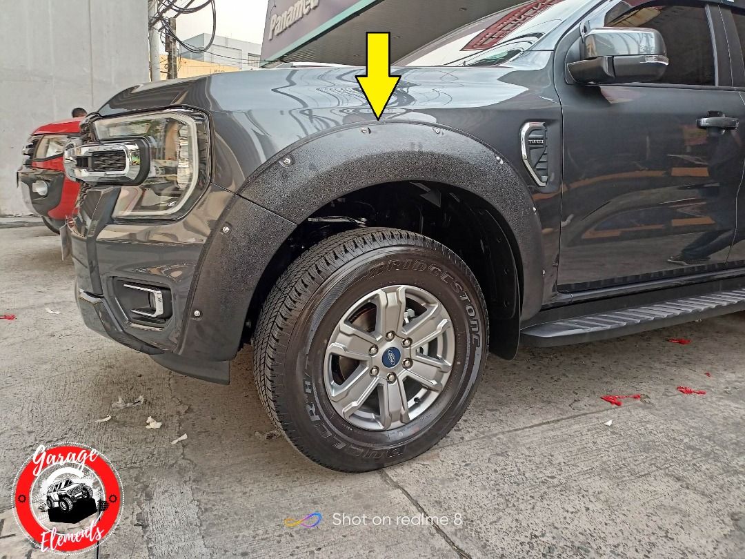 2023 Ford Ranger XLT Fender flare bushwacker with rivets, wrinkled ...