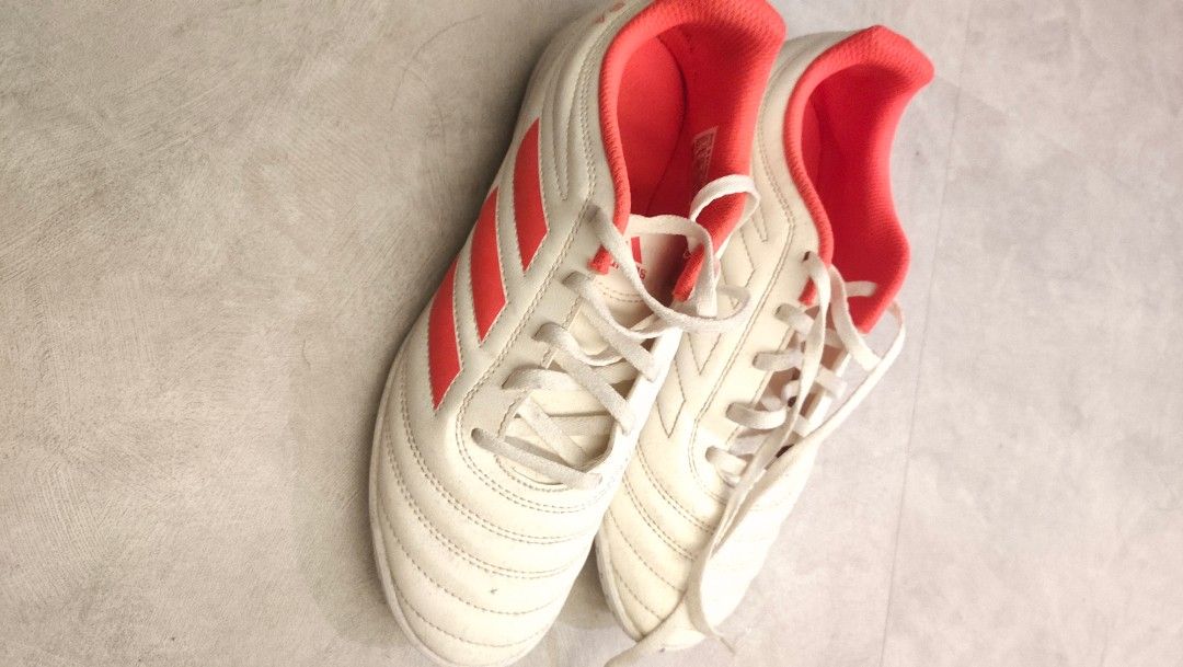 Adidas futsal shoes size 5 1 2 US Women s Fashion Footwear