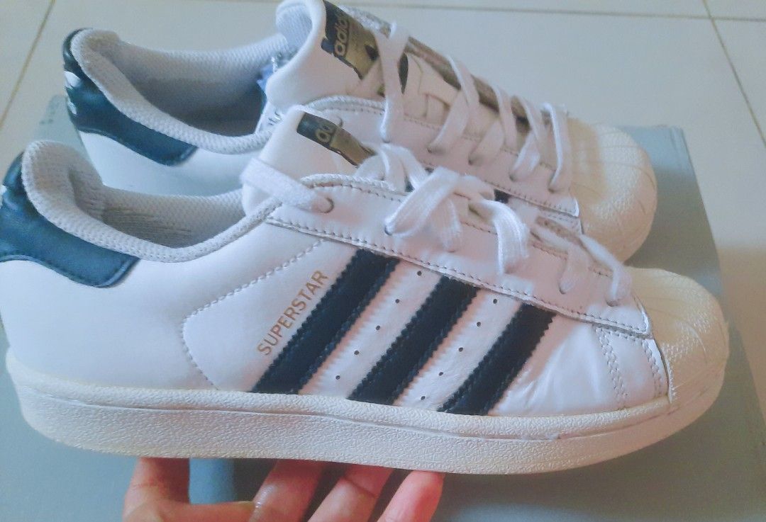 Adidas superstar 2 best sale womens size 6