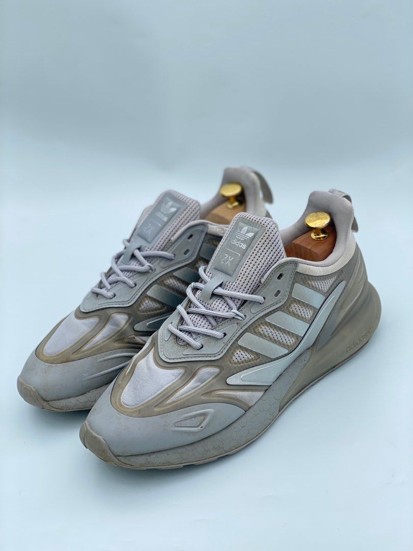 ADIDAS ZX 2K BOOST 2.0 GREY, Fesyen Pria, Sepatu , Lainnya di Carousell