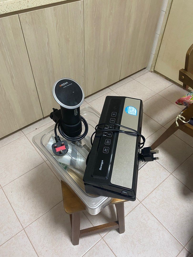 Anova Sous Vide + Vacuum Sealer Set, TV & Home Appliances, Kitchen