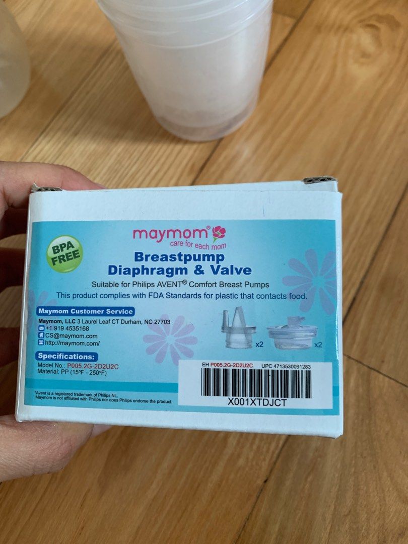 Avent breast pump with new spare parts and containers, Babies & Kids