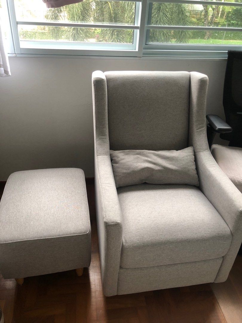 Babyletto toco store chair