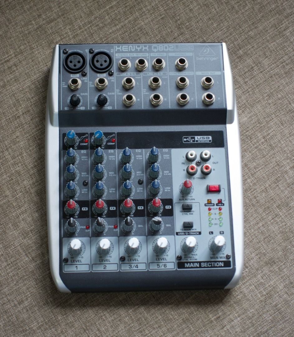 Behringer XENYX Q802USB Mixer with USB, Hobbies & Toys, Music & Media