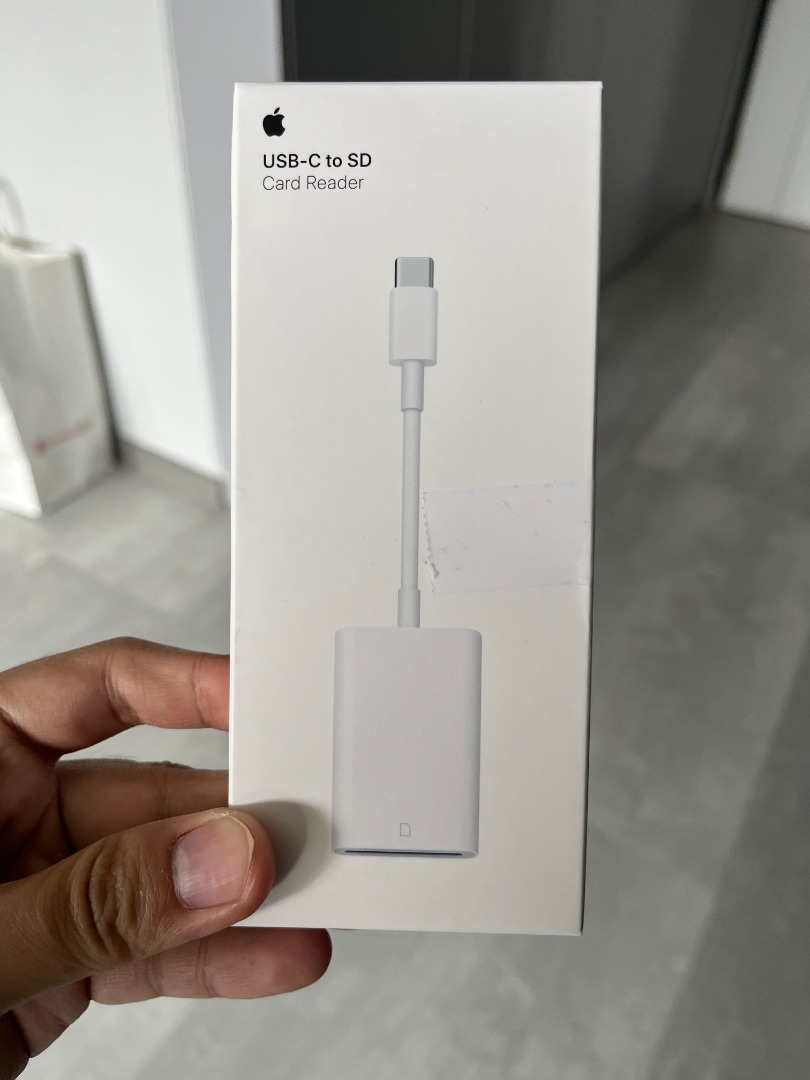 BNIB Apple USBC to SD Card Reader, Computers & Tech, Parts