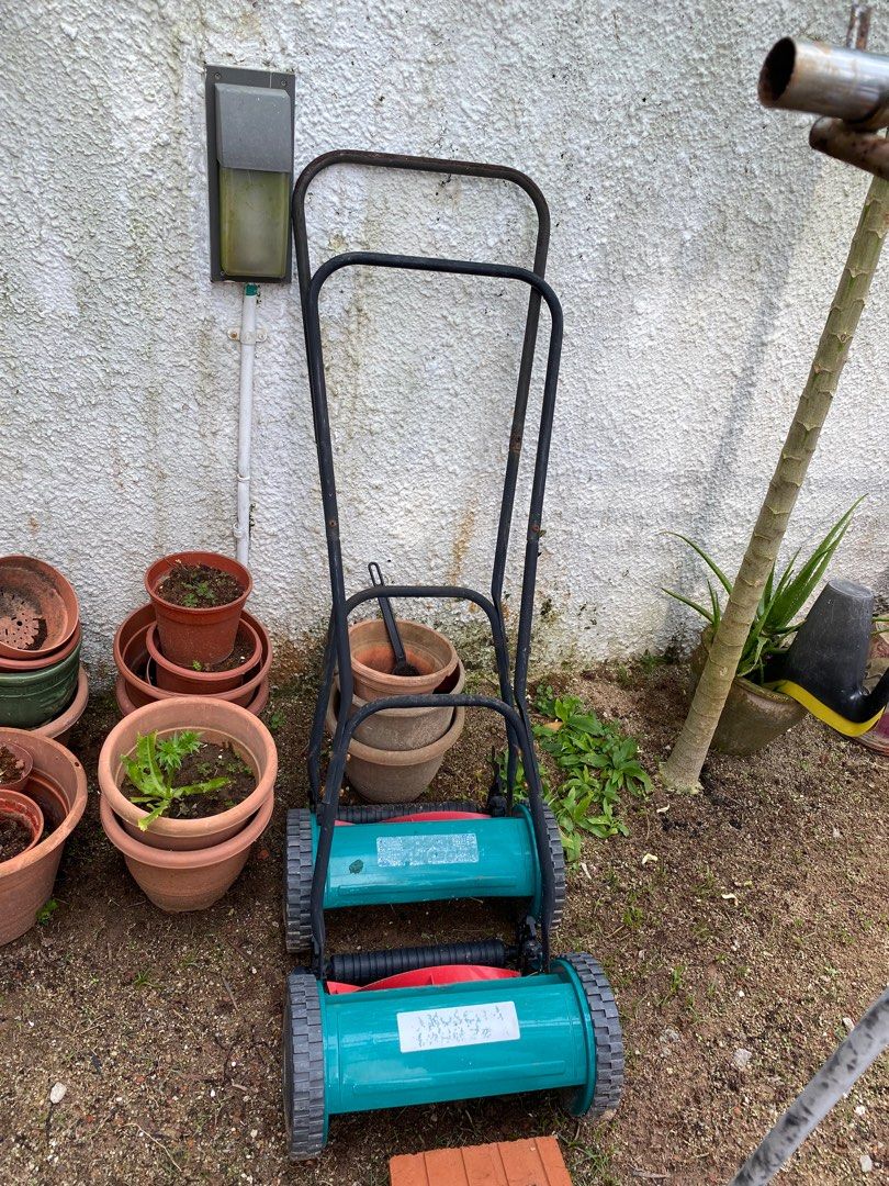 Bosch Manual Lawnmowers, Furniture & Home Living, Gardening, Grass