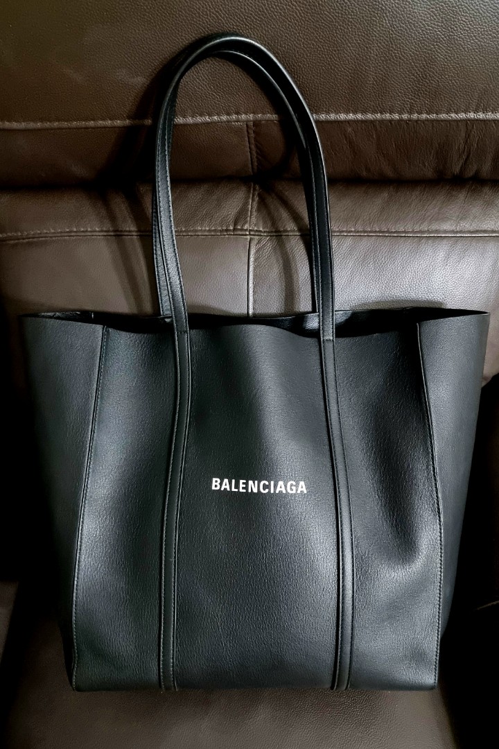 Balenciaga Downtown Black Leather Shoulder Bag New  eBay