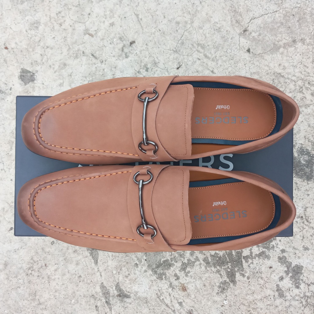 Brand New Pair of Sledgers Shoes Formal Shoes size 42, Men's Fashion