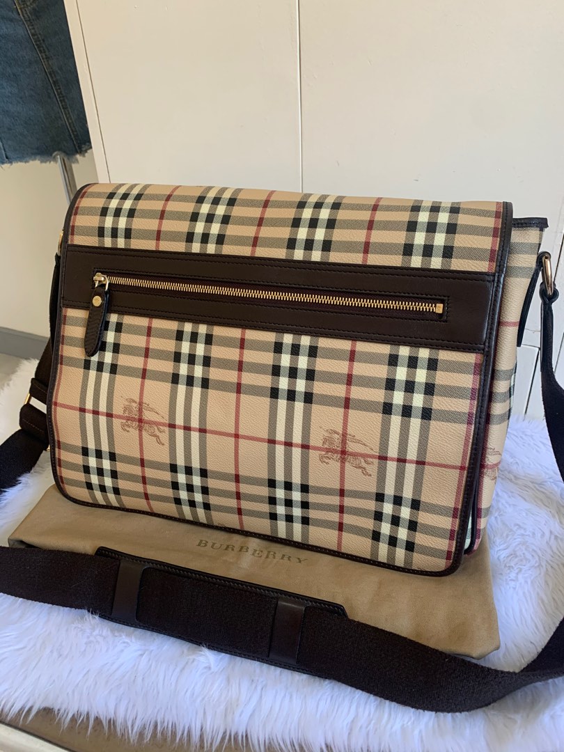 Burberry Messenger Bag Original, Luxury, Bags & Wallets on Carousell