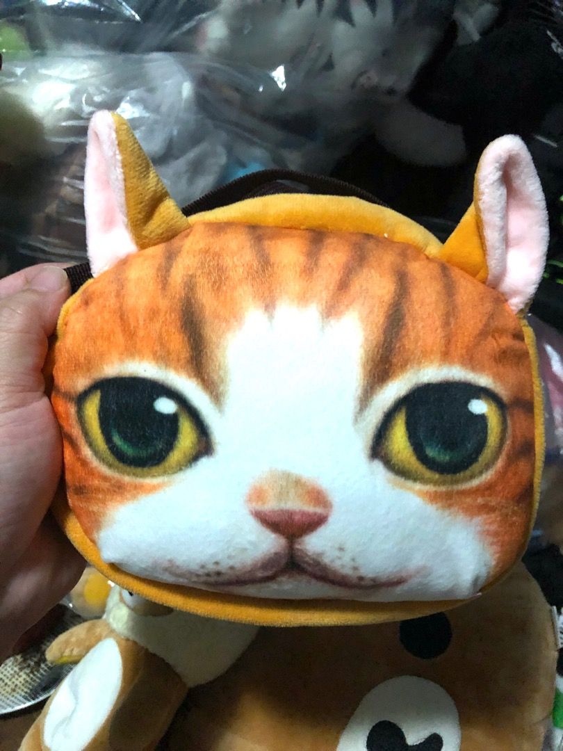 Cat Sling Bag (Category: Cross-body Bags) located in Pasig City. Submitted by hakunamatatashop (Listing ID 1202618708, Image 1). Description: .