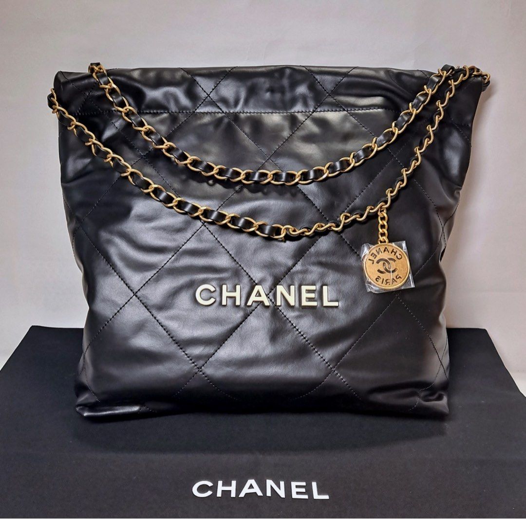 Chanel 22 small bag
