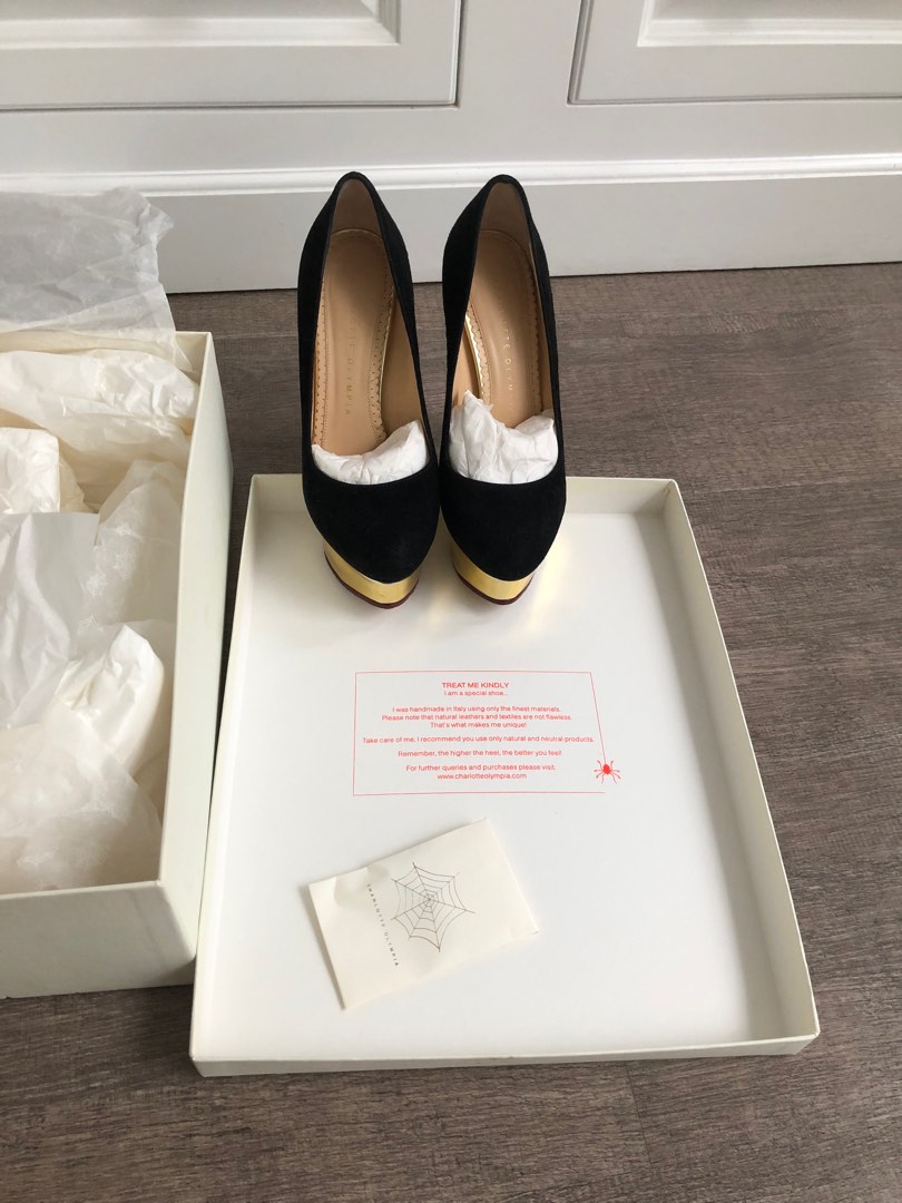 Escarpins Charlotte Olympia 'Dolly' Nude - Taille 37 (US 7), Talons Hauts, En Cuir, Occasion