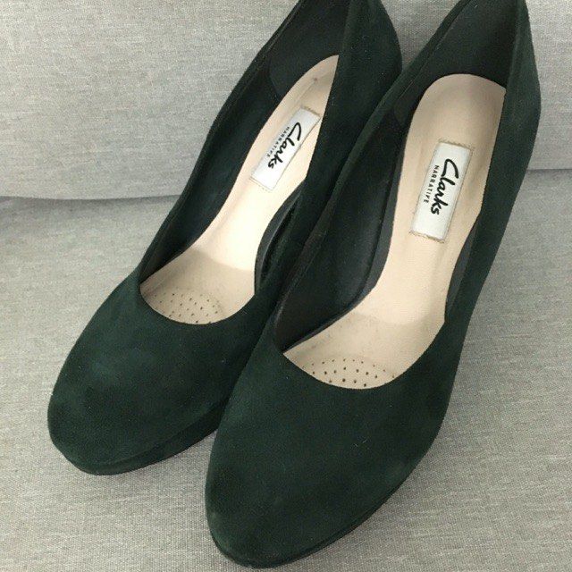 Clarks Green Heels
