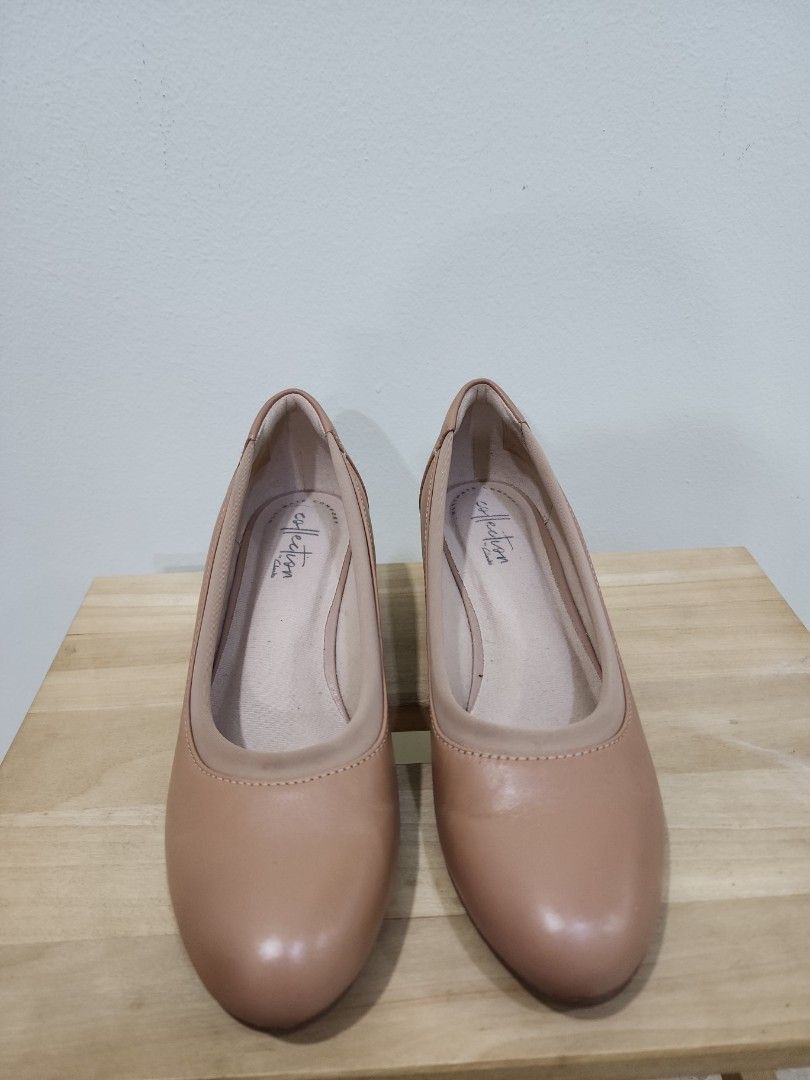 Clarks Wedge Pump Heel