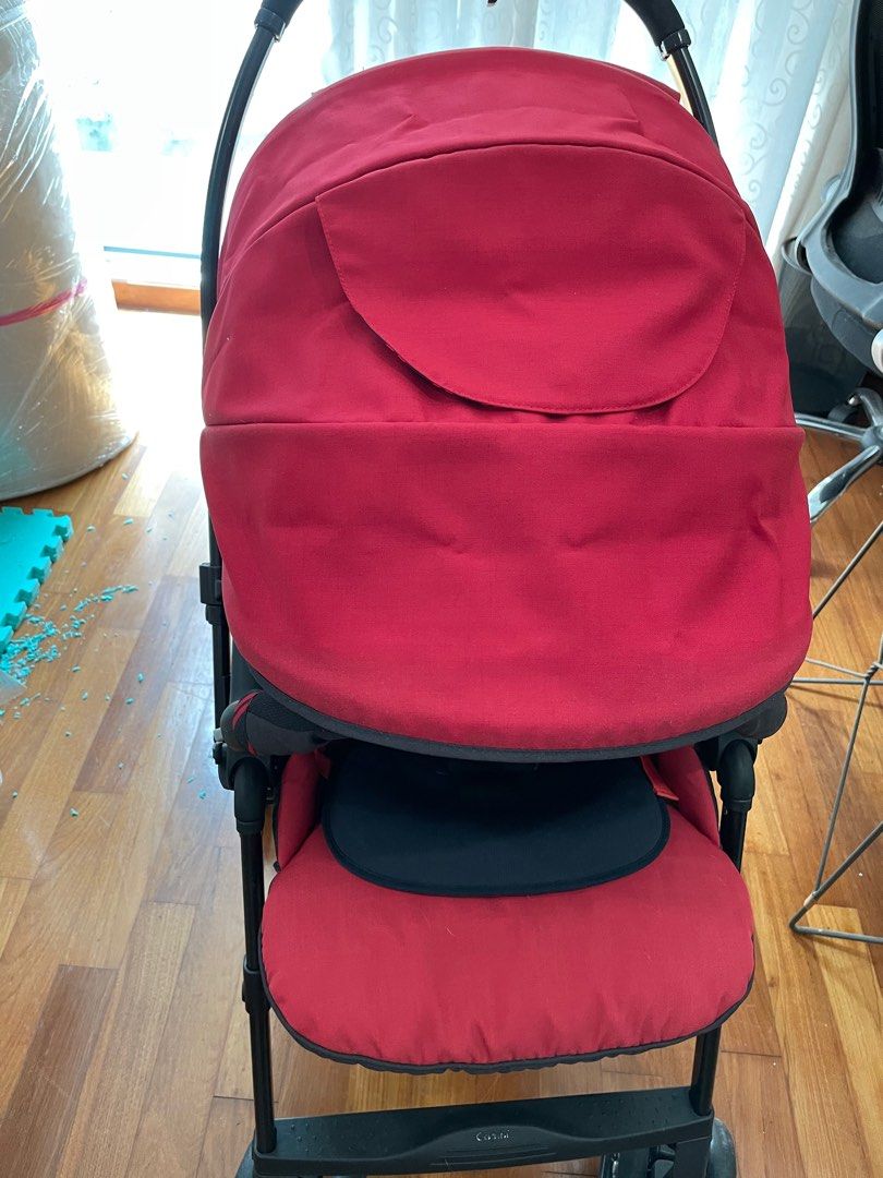 Combi lightweight one hand stroller, Babies & Kids, Going Out, Strollers on Carousell
