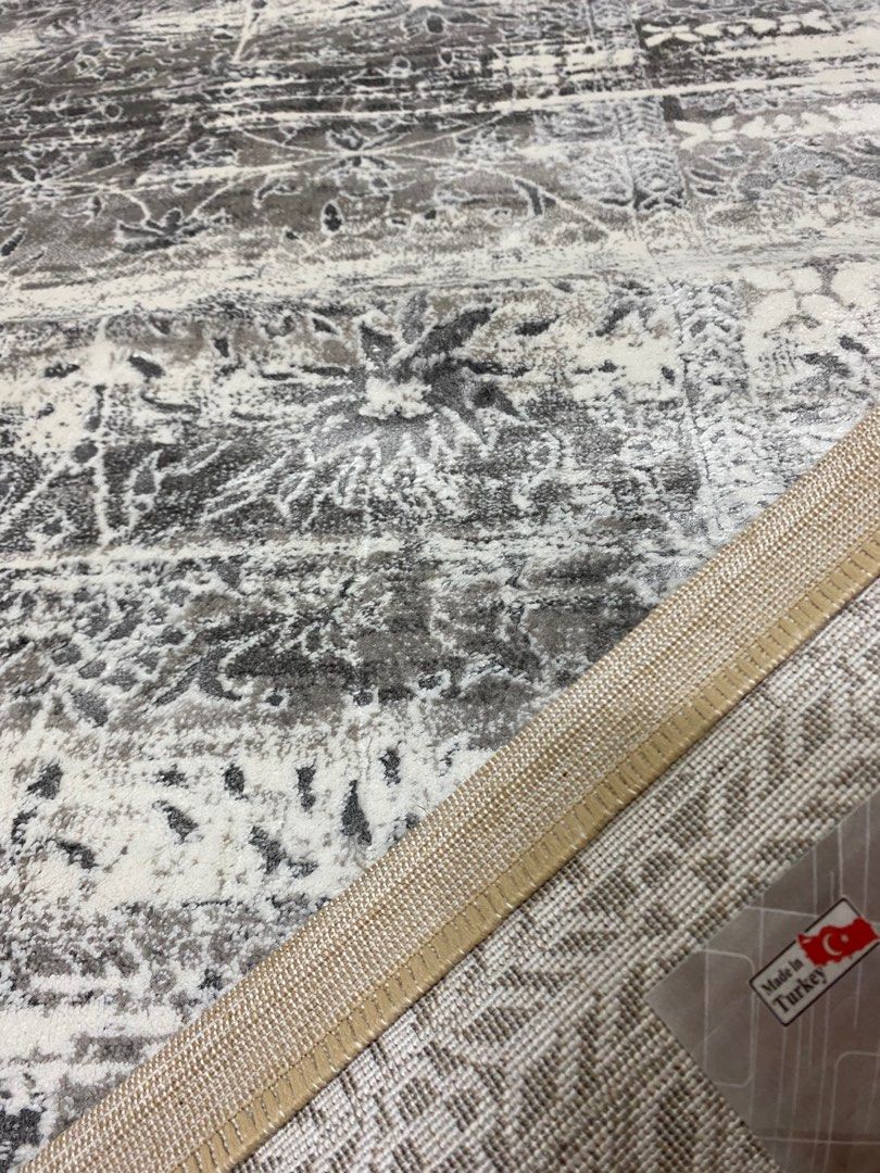 NEW Designer Carpet Made in Turkey, Furniture & Home Living, Home