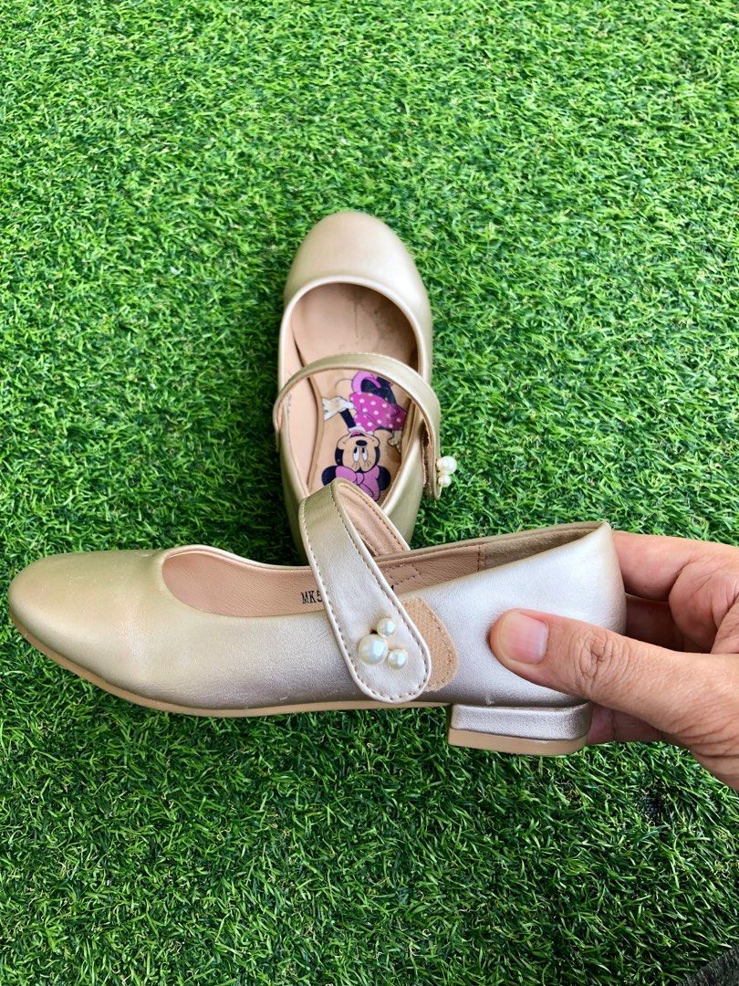 Minnie mouse store green shoes