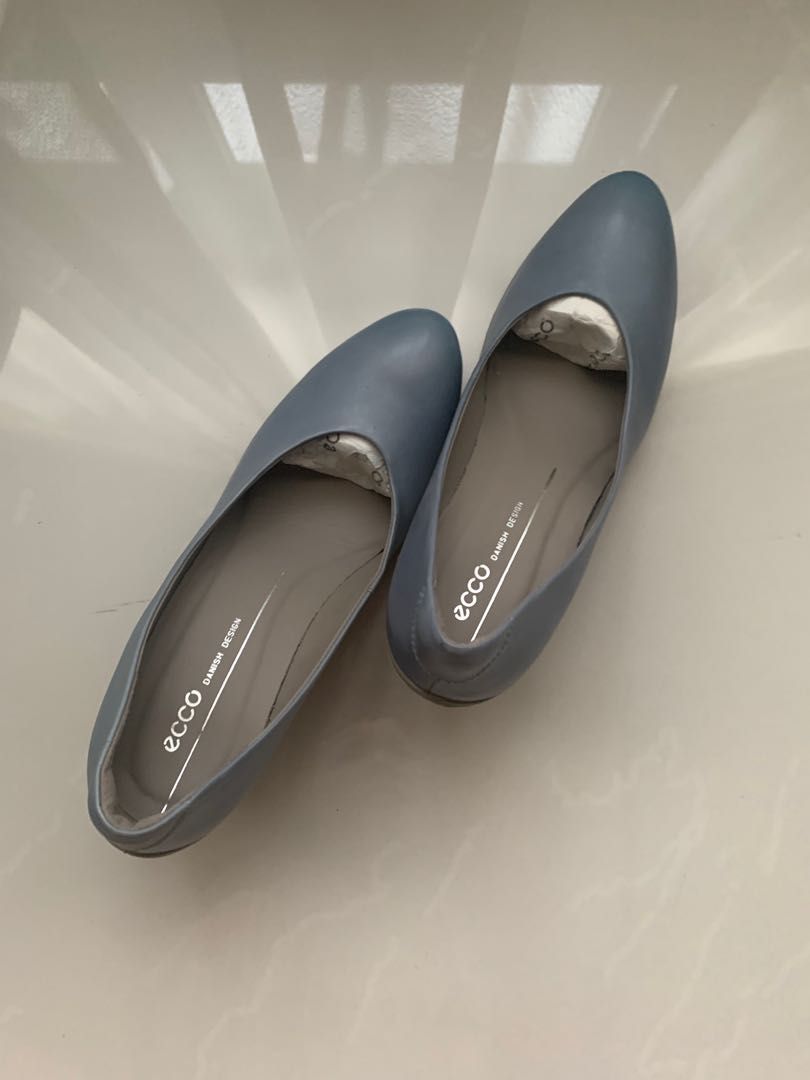 Dusty Grey Ecco Heels Pumps Women s Fashion Footwear Heels on Carousell