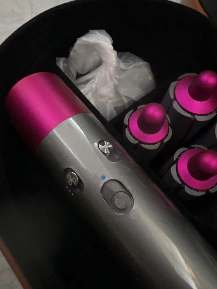 Dyson Airwrap HS01, 美容＆化妝品, 健康及美容 - 頭髮護理 - Carousell