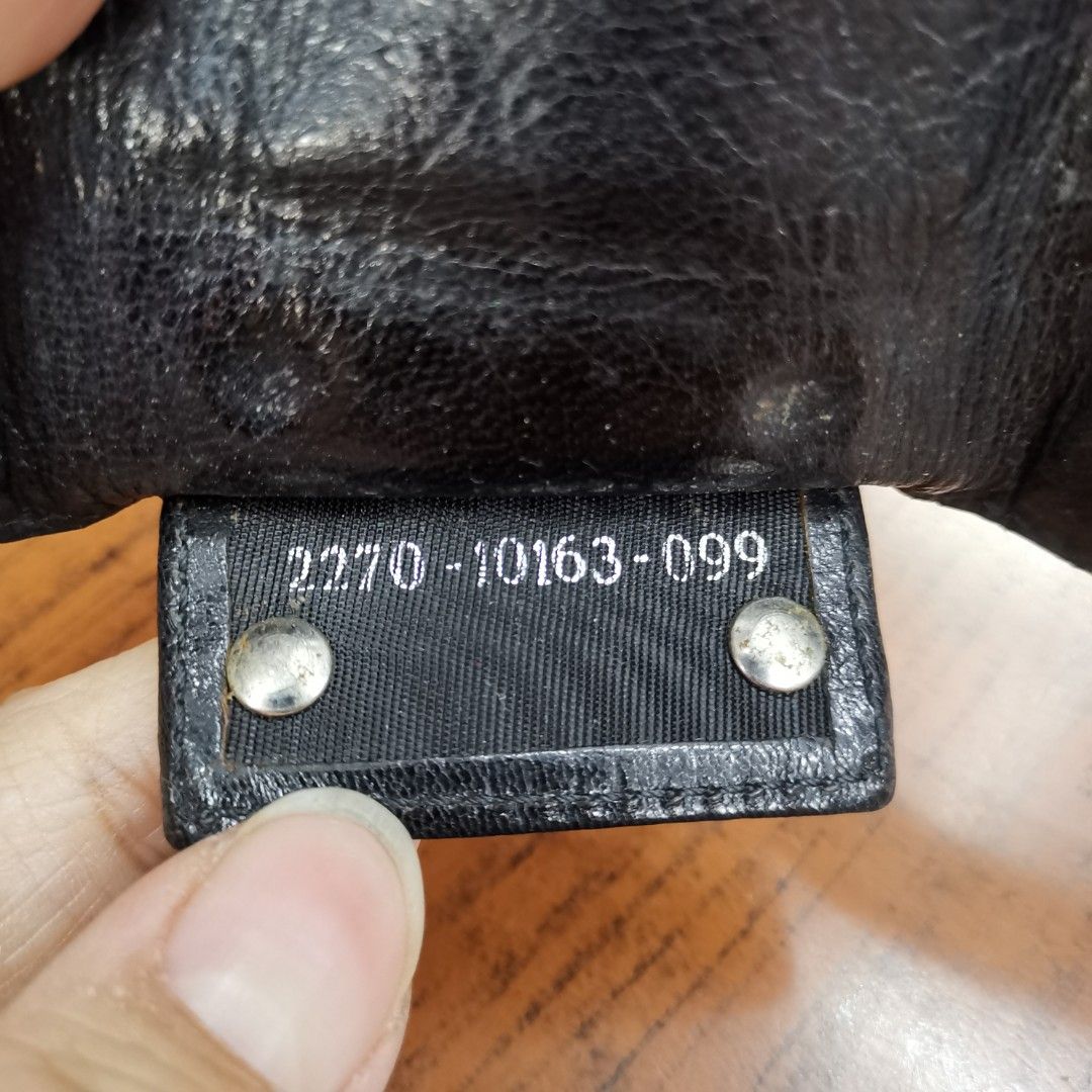 Fendi key hotsell ring pouch